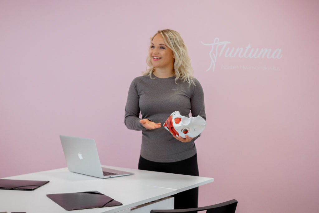 Tuntuma tarjoaa yrityksille koulutusta laajasti naisten hyvinvointiin liittyen